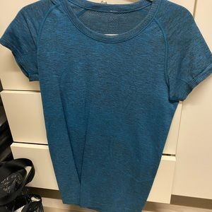 Nice lululemon t shirt